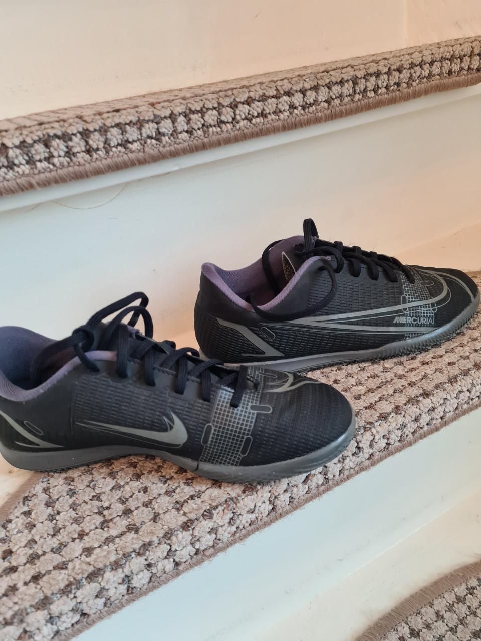 Sportschoenen nike maat 35