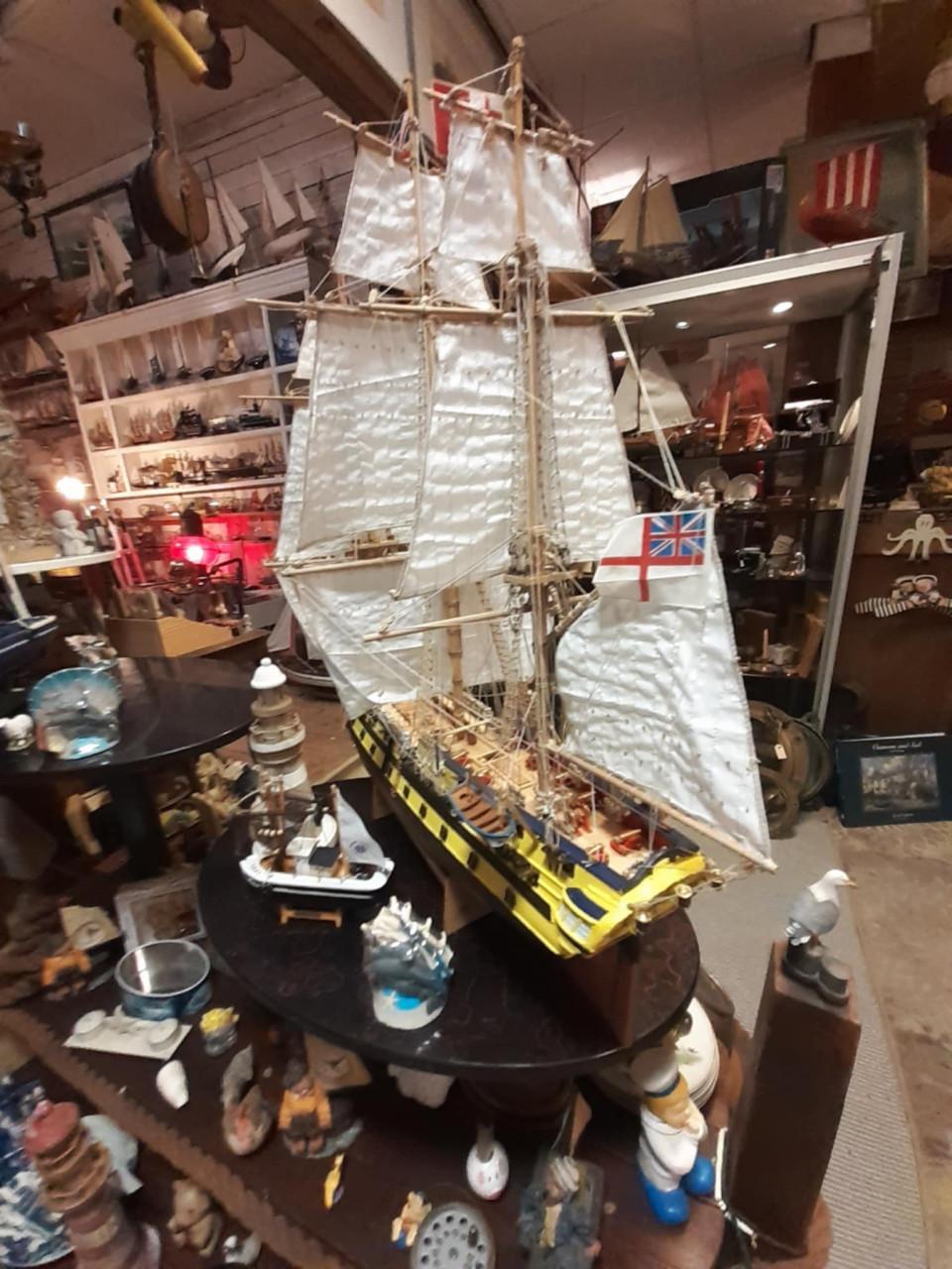 Scheepsmodel Serapis    engels linieschip