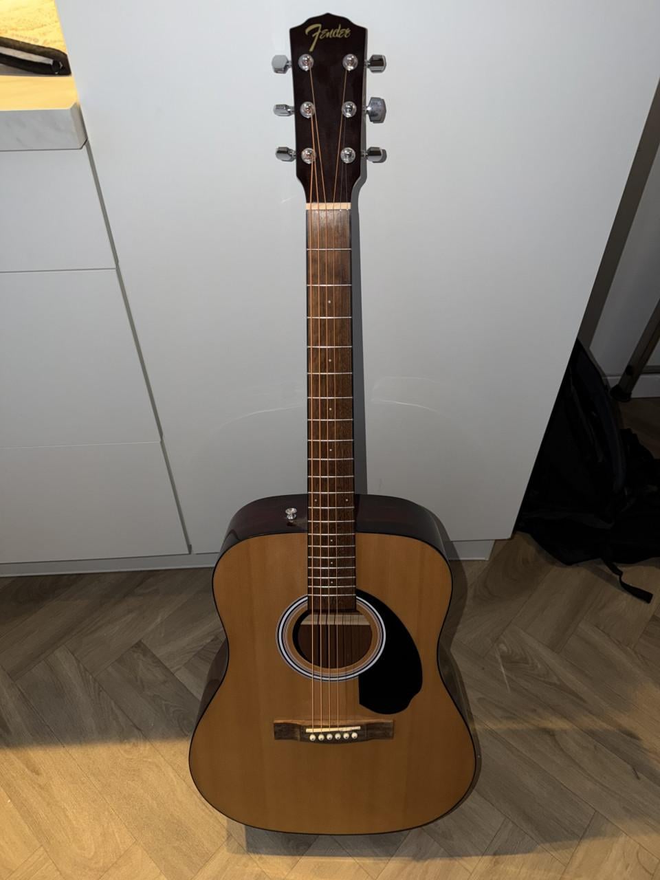 COMPLEET Fender FA-115 met clip on tuner en capo