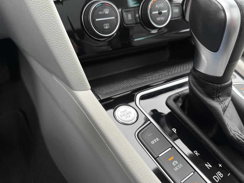 Volkswagen Passat variant 1.4 tsi phev gte 218pk | pano dak | head up | tre