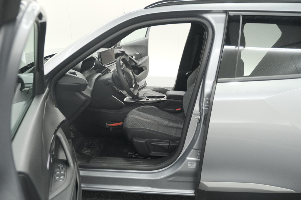 Peugeot 2008 puretech 100 allure | camera | navigatie | apple carplay | par