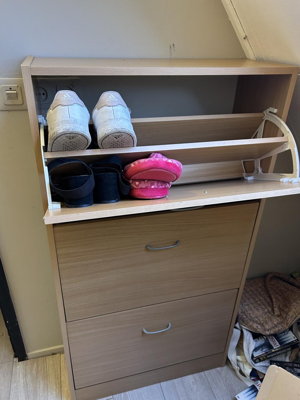 Schoenenkast (voor 18 paar schoenen)