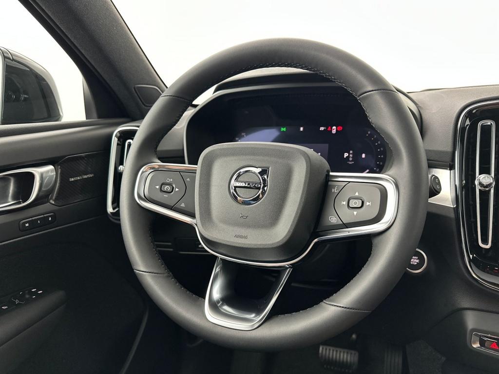 Volvo XC40 b4 plus black edition lounge 360 camera