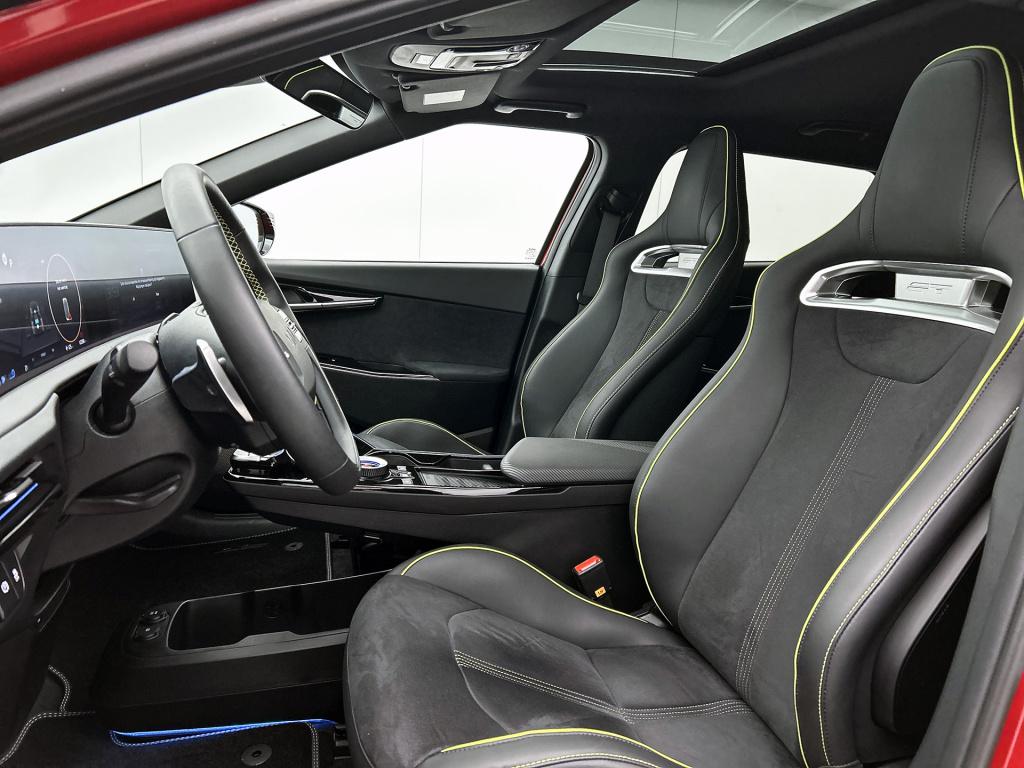 Kia Ev6 gt awd 77.4 kwh i 585pk i glazen schuif-kantel dak i afneembare tre