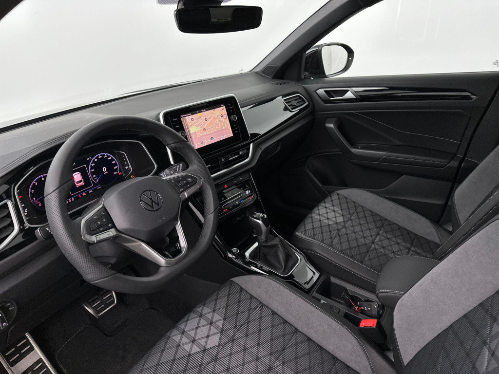 Volkswagen T-roc r-line-edition 1.5 110 kw / 150 pk tsi suv 7 versn