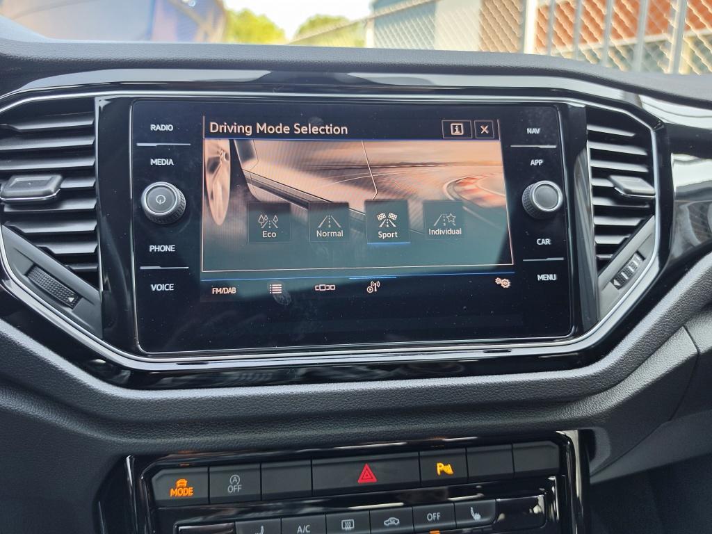 Volkswagen T-roc sport | blackstyle | 19' suzuka | led | pano | navi | crui