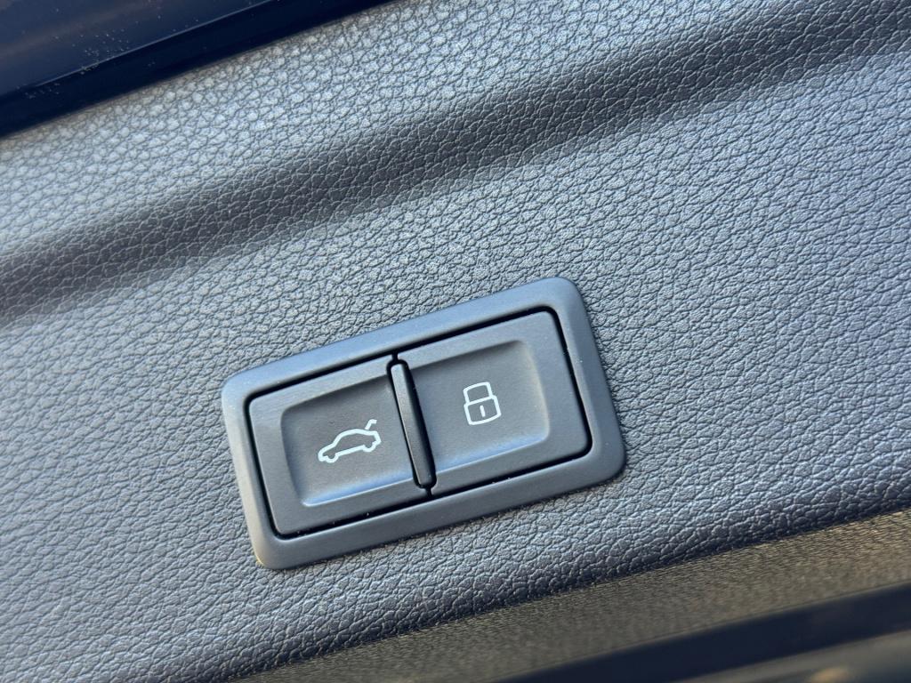 Audi Q3 sportback 35 tfsi s-line 3x * b&o * panoramadak * matrix led