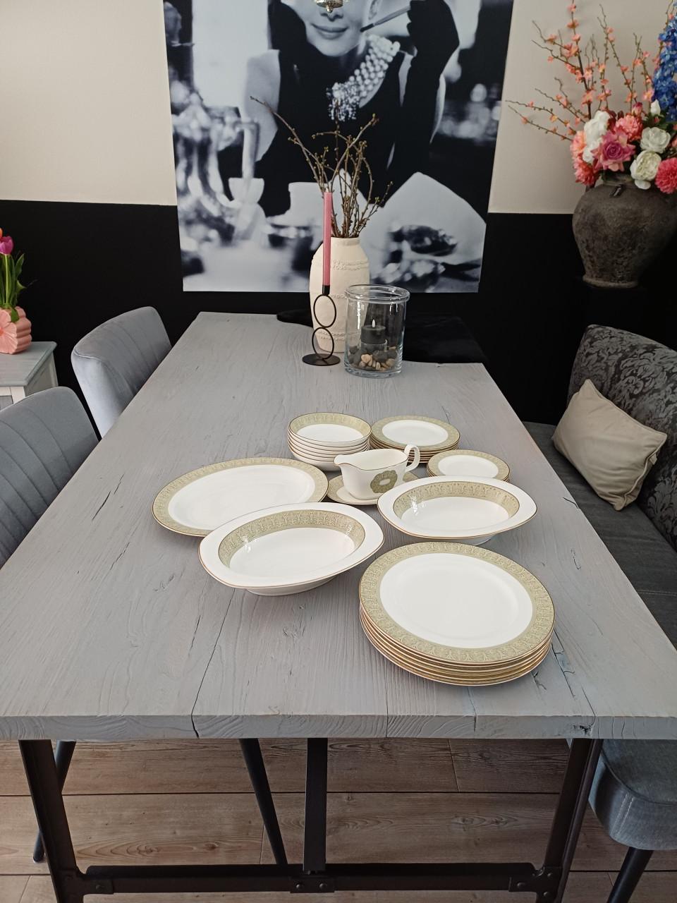 Servies van porselein