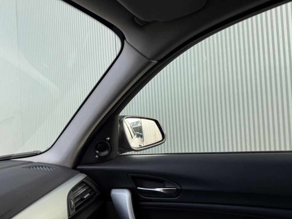 BMW 1 Serie 116i 136pk upgrade edition sportline 5-drs