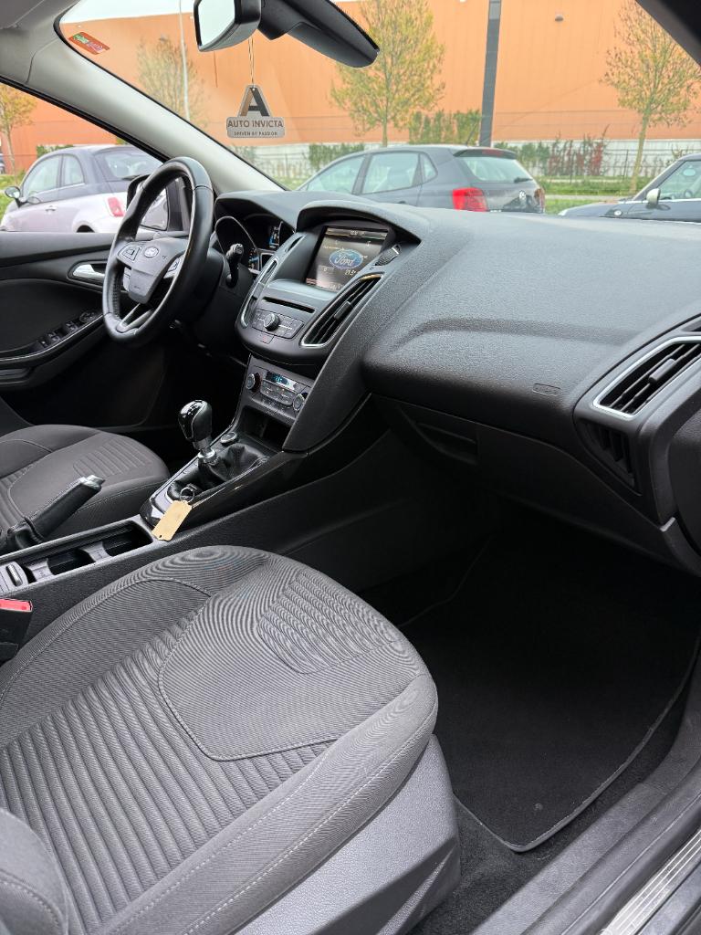 Ford Focus 1.0 - titanium edition