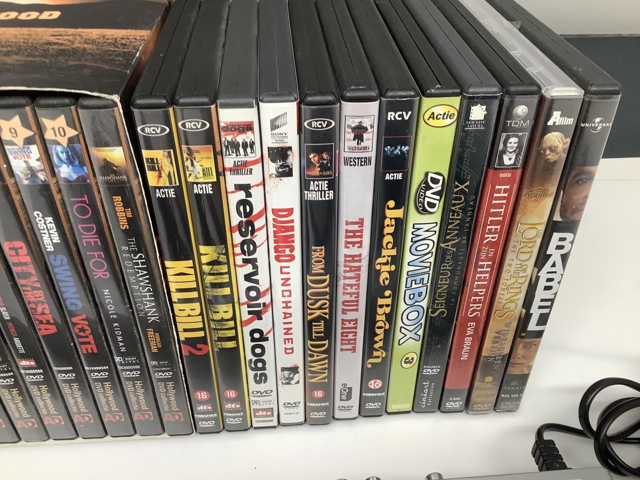 DVD speler Philips met afstandsbediening + veel films op dvd