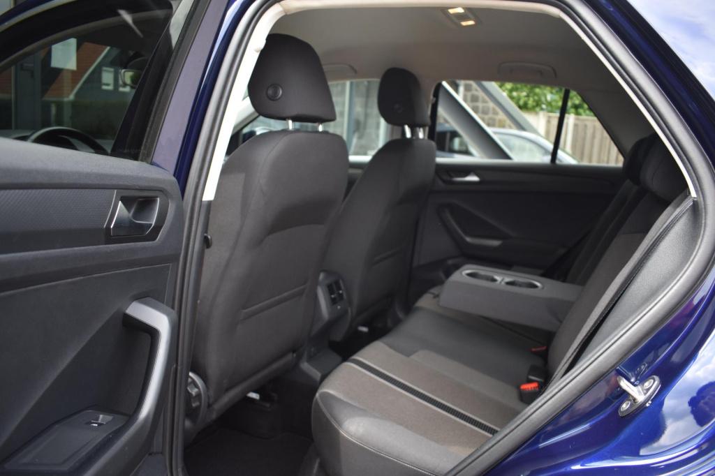 Volkswagen T-roc 1.0 tsi | virtual cockpit | trekhaak | apple carplay | and