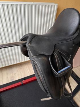 Wintec zadel isabelle werth kunststof