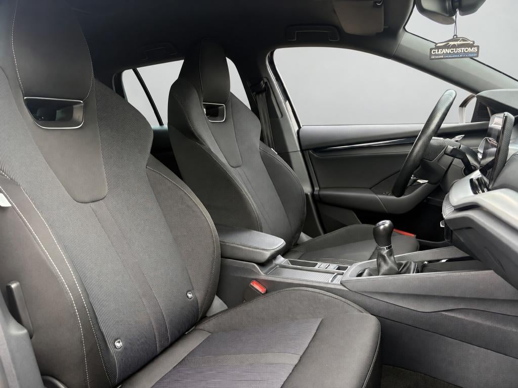 Skoda Octavia combi 1.0 tsi sport business