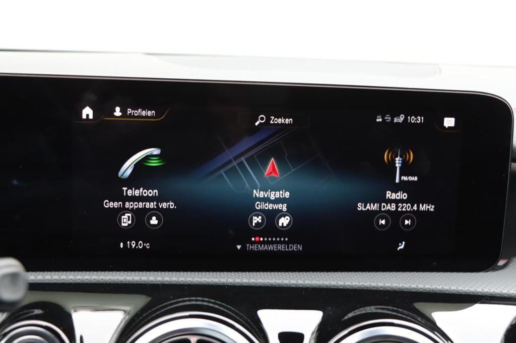 Mercedes-Benz Cla 200 amg line 163pk