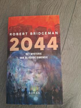 Nieuw boek 2044 Robert Bridgeman