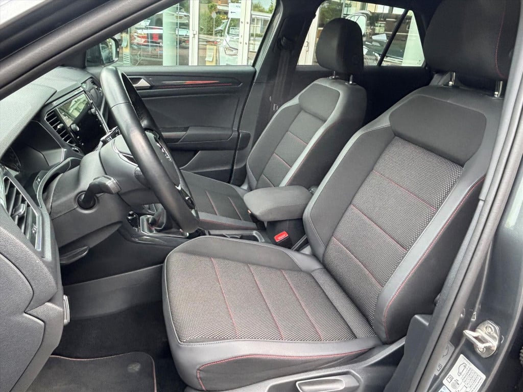 Volkswagen T-roc 1.5 tsi 150pk t-roc sport| dode hoek|trekhaak afn|stuur-st