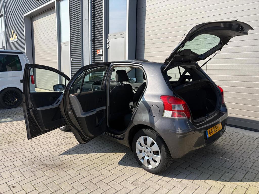 Toyota Yaris 1.3 vvti comfort/150.000 nap/airco/nette auto/