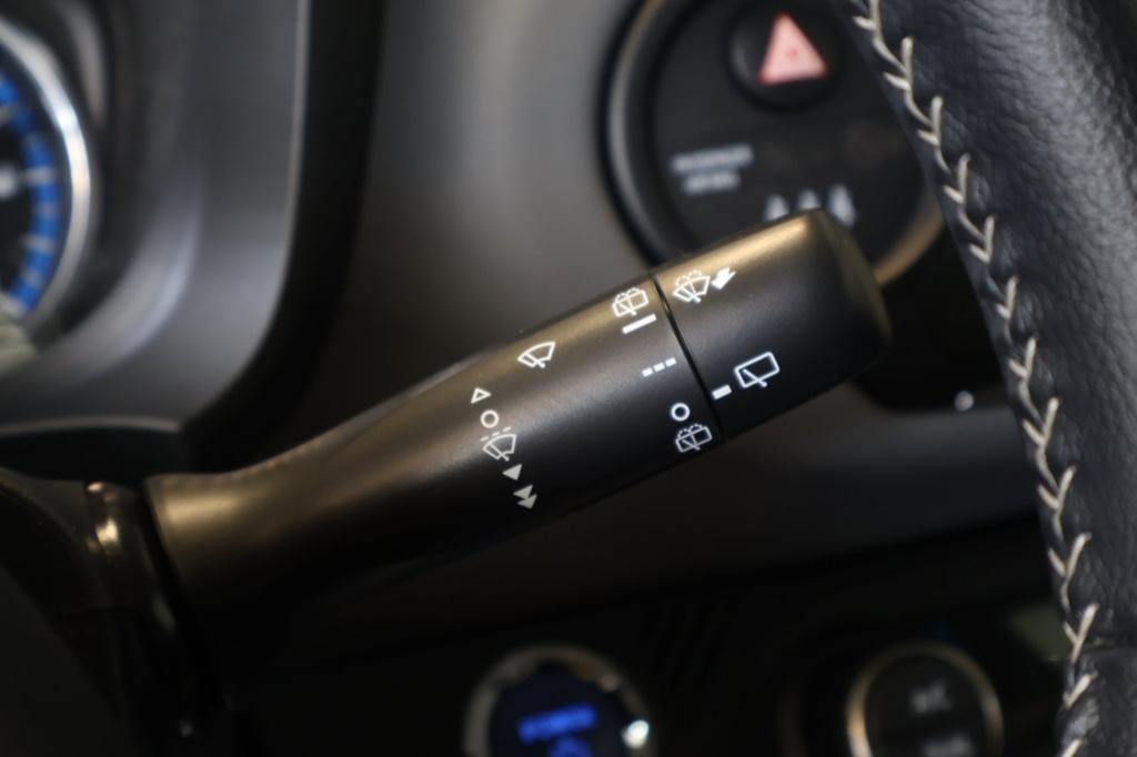 Toyota Yaris 1.5 hybrid lease nl auto, cruise controle, navigatie,