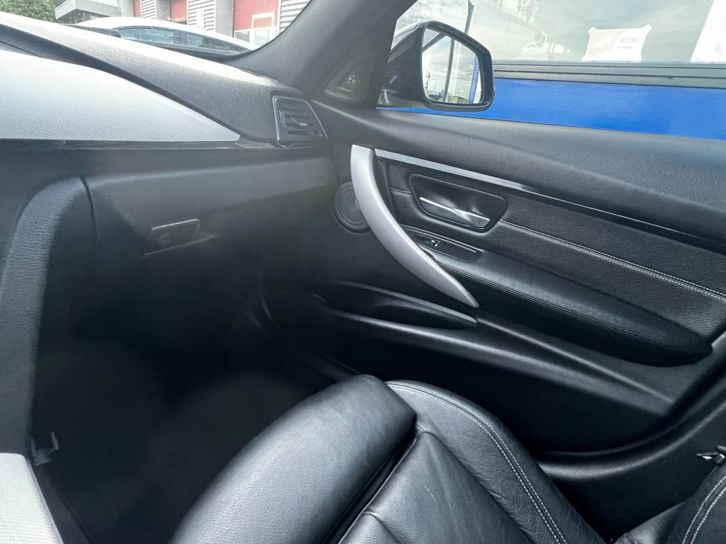BMW 3-serie touring bmw 320i touring m sport automaat | pano | acc | leder 