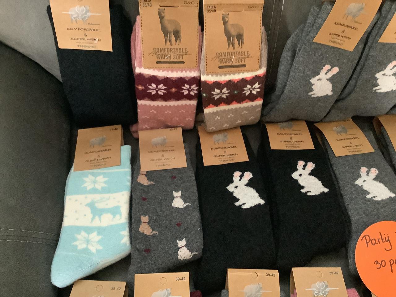 Partij heerlijk warme wollen sokken. ( partij 57)