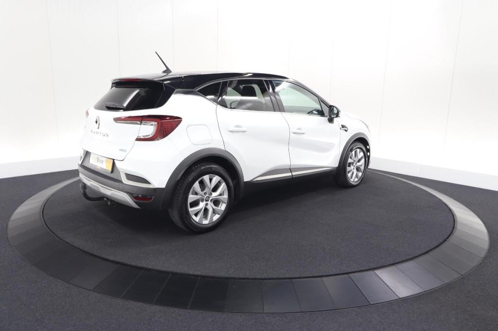 Renault Captur 1.6 e-tech hybrid 145 intens | trekhaak | camera | stoelverw