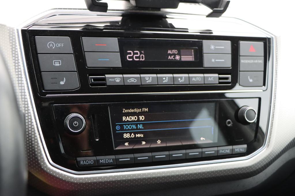 Volkswagen UP! 1.0 tsi 140 pk bmt high up! | stoelverwarming | camera | ac 
