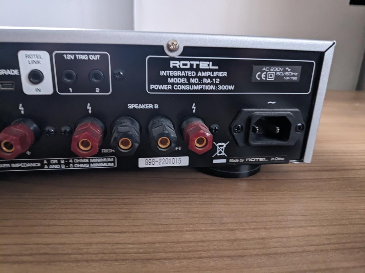 Rotel RA-12 versterker defect