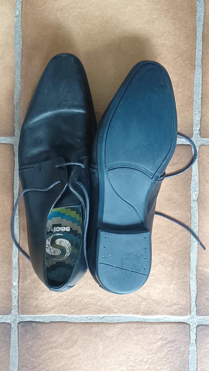 Nette zwarte (veter) herenschoenen van leer van Sacha, maat 41.