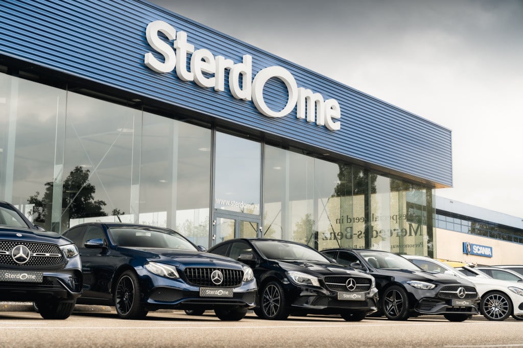 Mercedes-Benz C-Klasse 180 business solution amg i camera i stoelverwarming