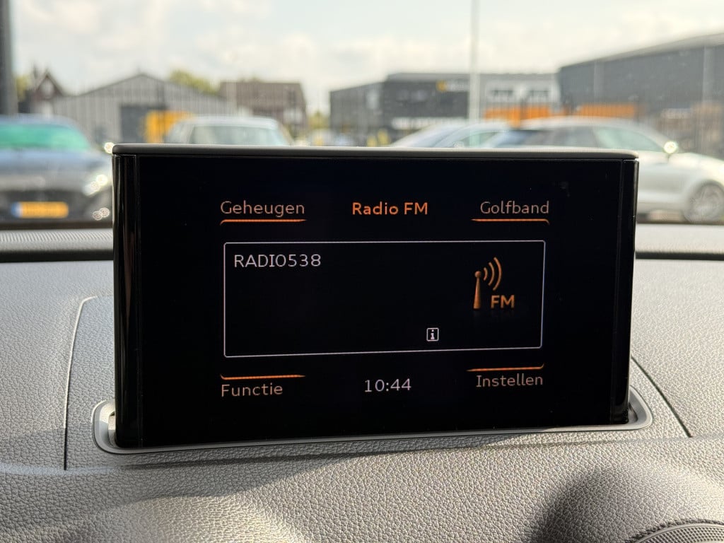 Audi A3 limousine 1.4 tfsi ambiente pro line | stoelverwarming | parkeersen