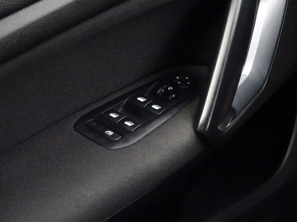 Peugeot 308 sw 1.5 bluehdi blue lease navi | bluetooth | apple carplay | an