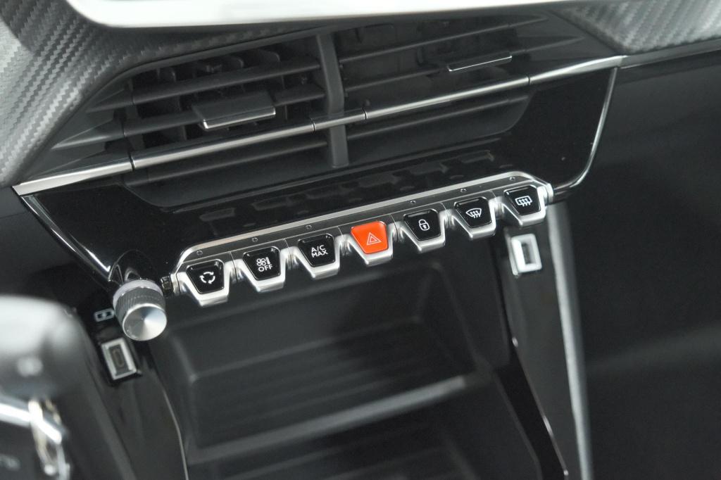 Peugeot 208 1.2 puretech style | parkeersensoren | navigatie | apple carpla