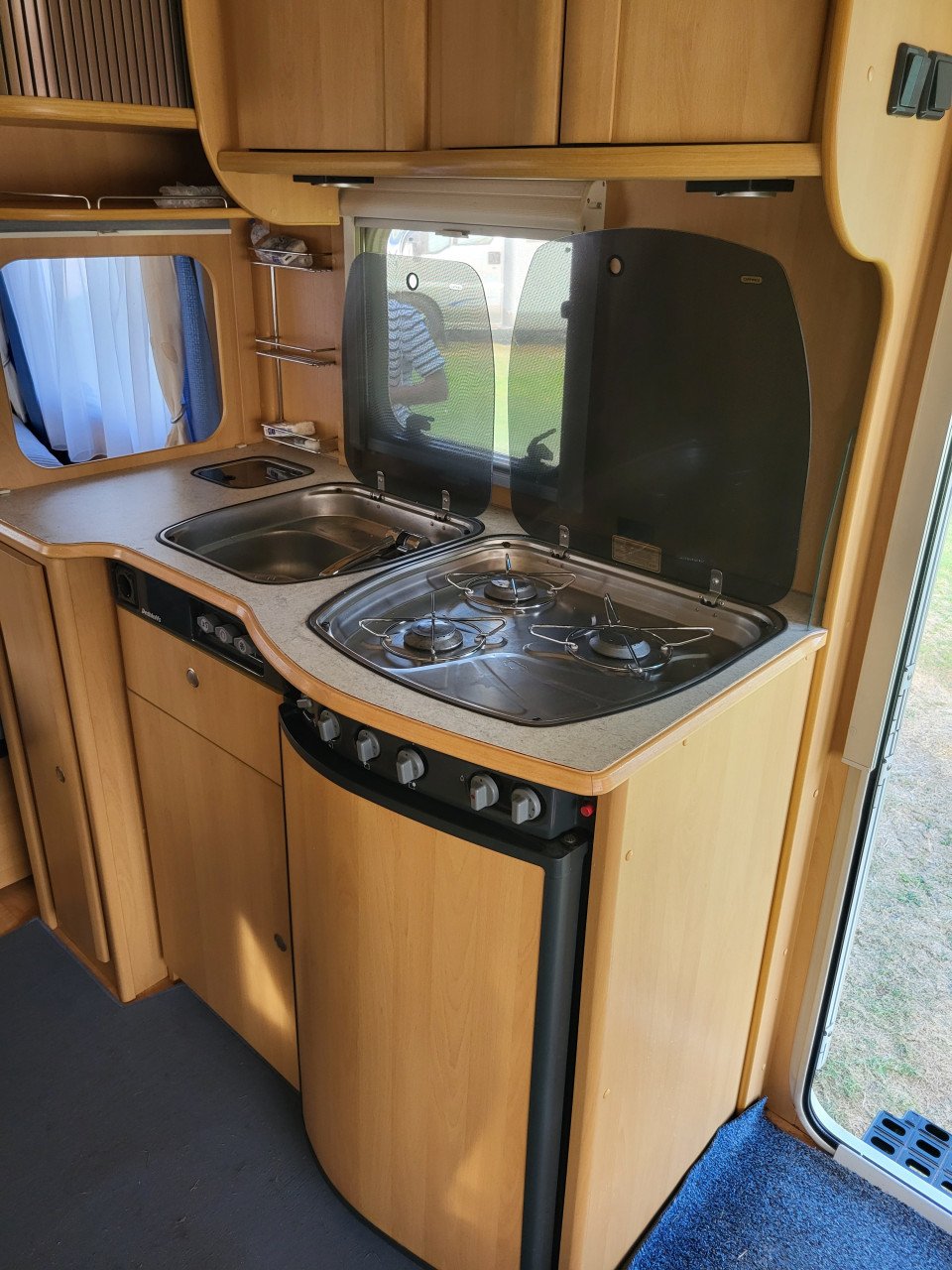Dethleffs  Caravan 460