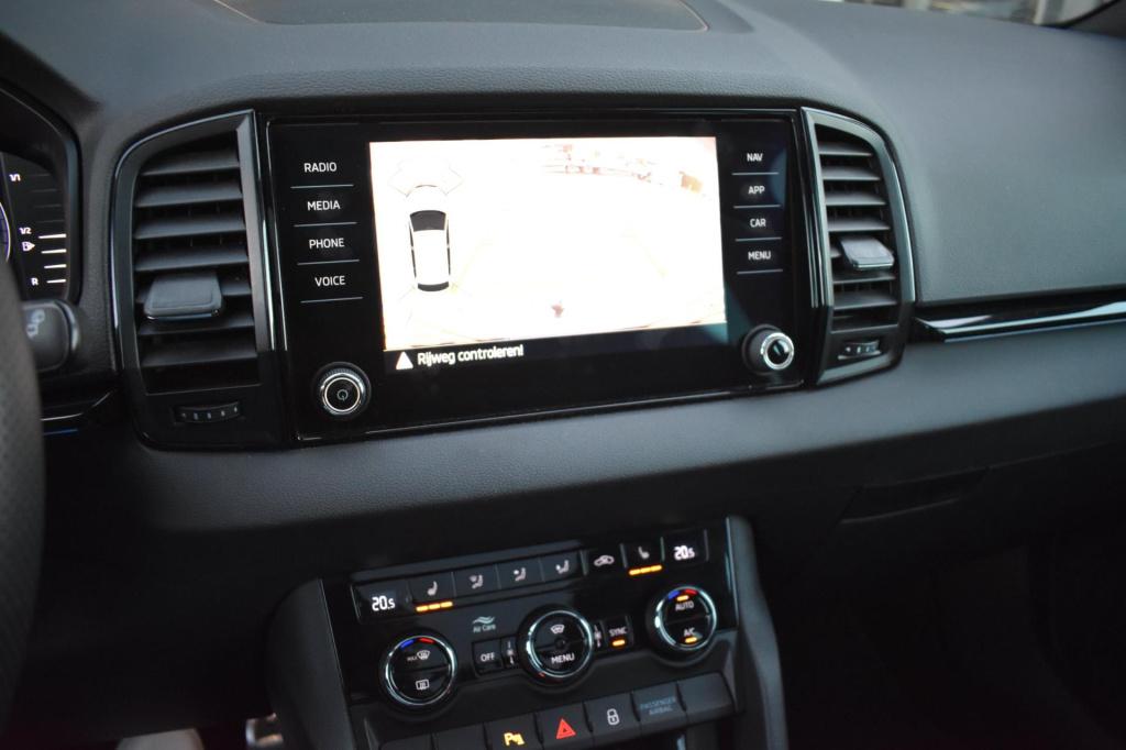 Skoda Karoq 1.5 tsi act sportline mj21 | trekhaak | pano | apple carplay | 