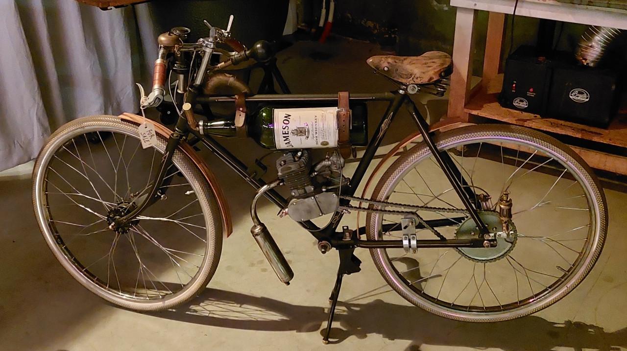 Vintage Gazelle Primeur met glazen Jameson tank met 2 takt motor