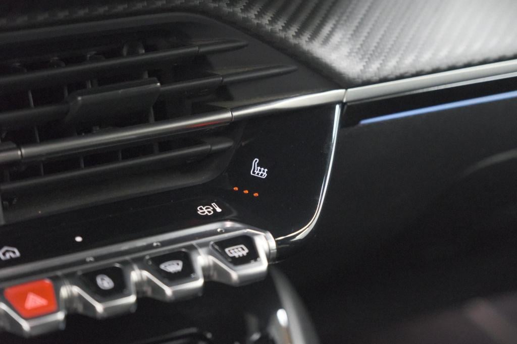 Peugeot 208 1.2 hybrid 145 e-dcs6 gt | alcantara pakket | camera | apple ca