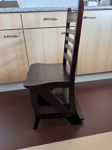 Bibliotheektrapje/Stoel/Keukentrapje.