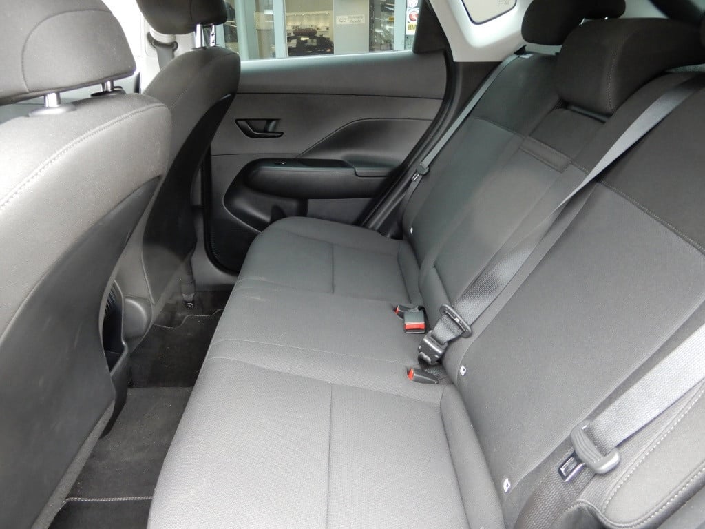 Hyundai Kona 1.6 gdi hev comfort | nieuw model! | 17 inch | navigatie | ada