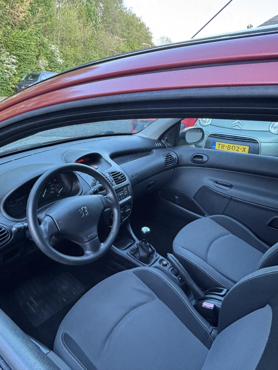 Peugeot 206 jaar apk