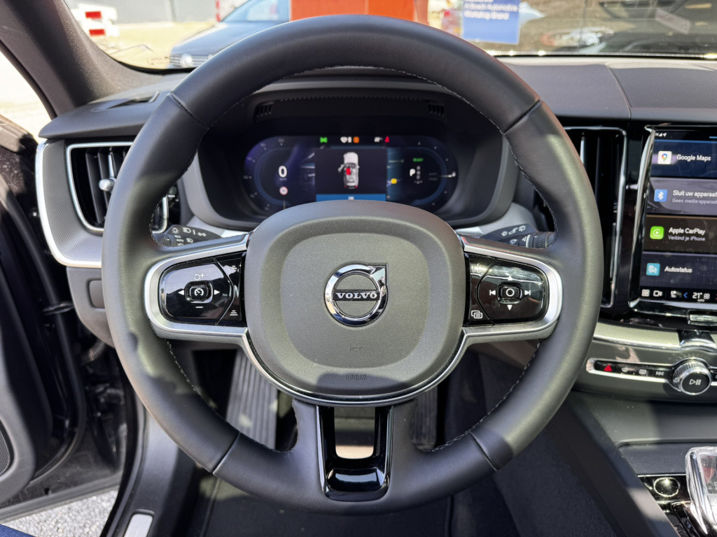 Volvo XC60 2.0 t6 plug-in hybrid awd plus black edition