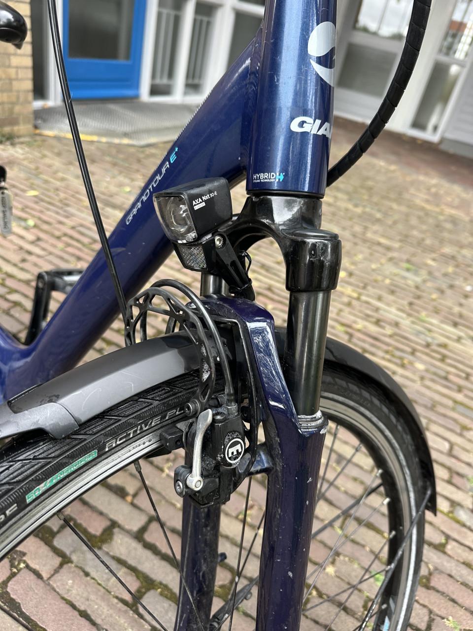 E bike Giant