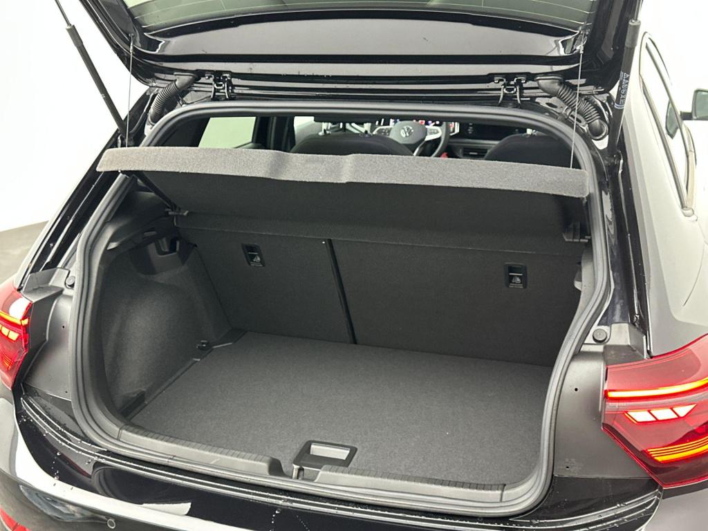 Volkswagen Polo r-line-edition 1.0 70 kw / 95 pk tsi hatchback 5 v