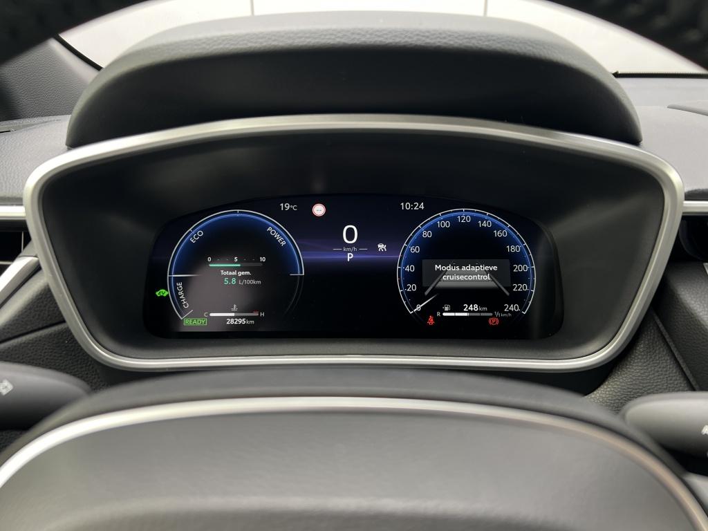Toyota Corolla Cross hybrid 140 style