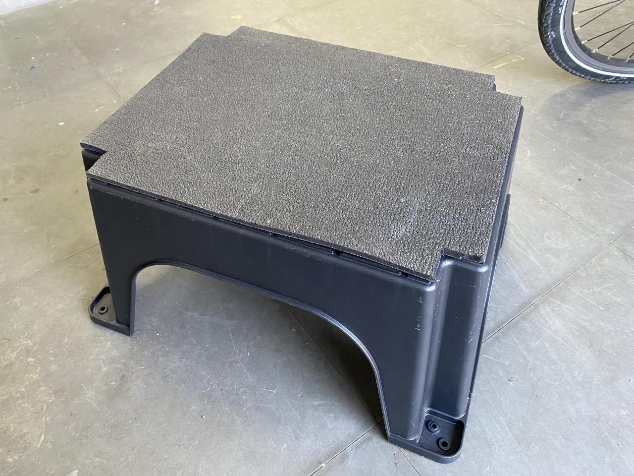 Kunststof opstapje voor caravan of camper