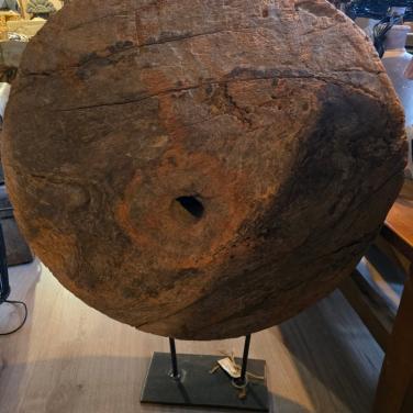 DECORATIE, KASTEN, TAFELS, STOELEN, BANKEN, ALLES MET EXTRA KORTING, KOM