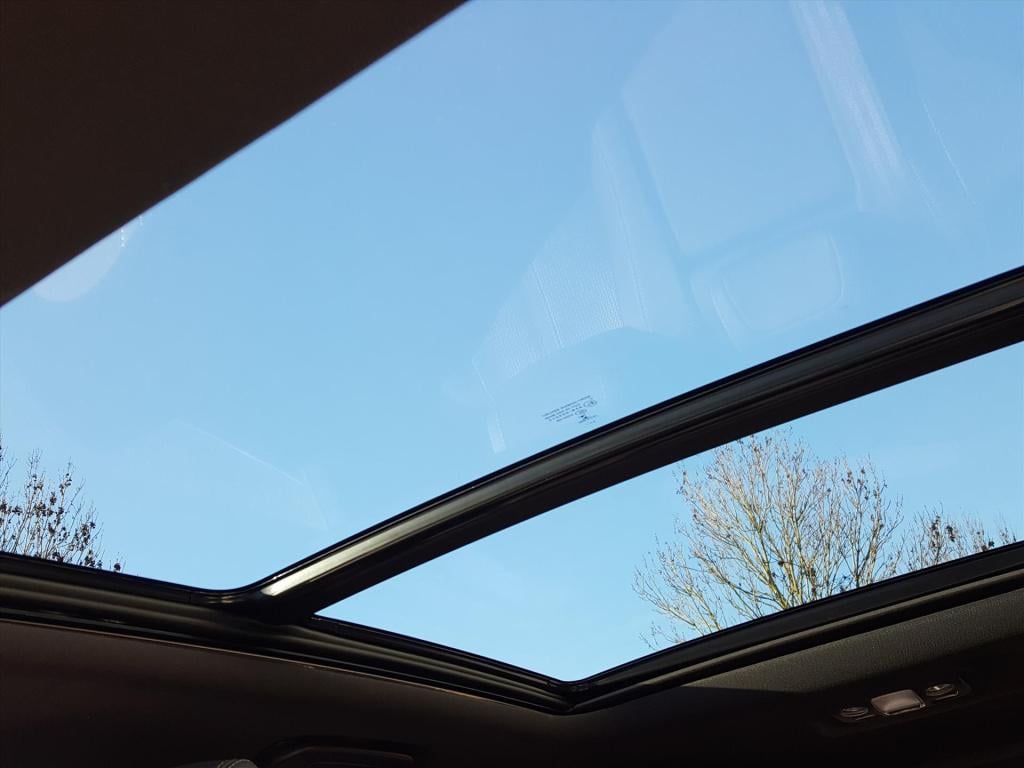 Peugeot 3008 1.6 plug-in hybrid 225pk e-eat8 gt pack apple carplay & androi