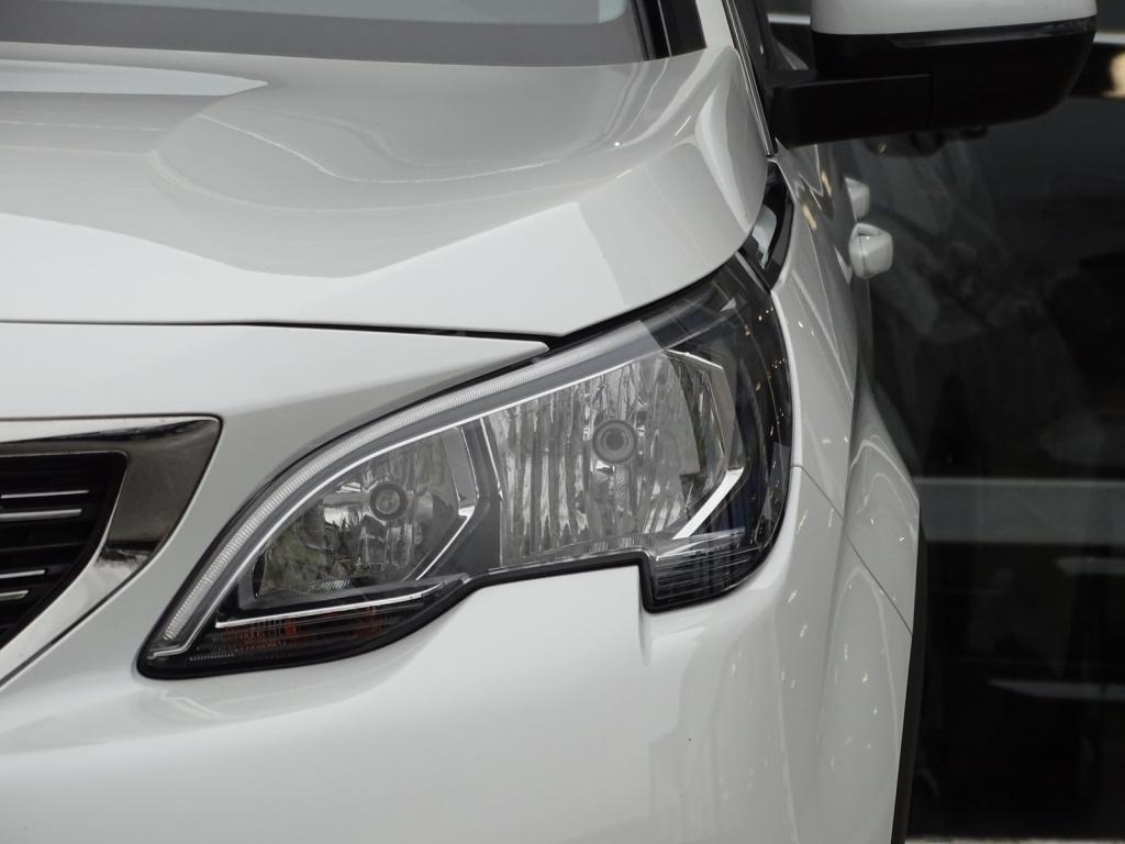 Peugeot 5008 1.2 puretech blue lease executive | 7-persoons