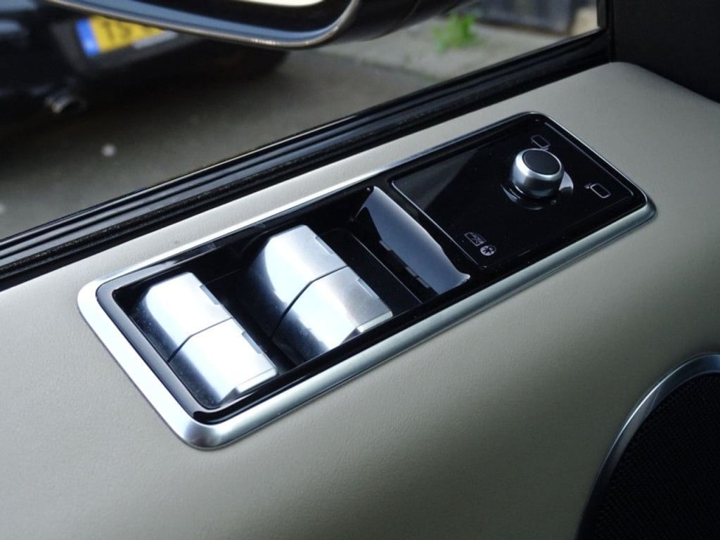 Land Rover Range Rover 2.0 p400e hse dynamic hud | matrix led | stoel venti