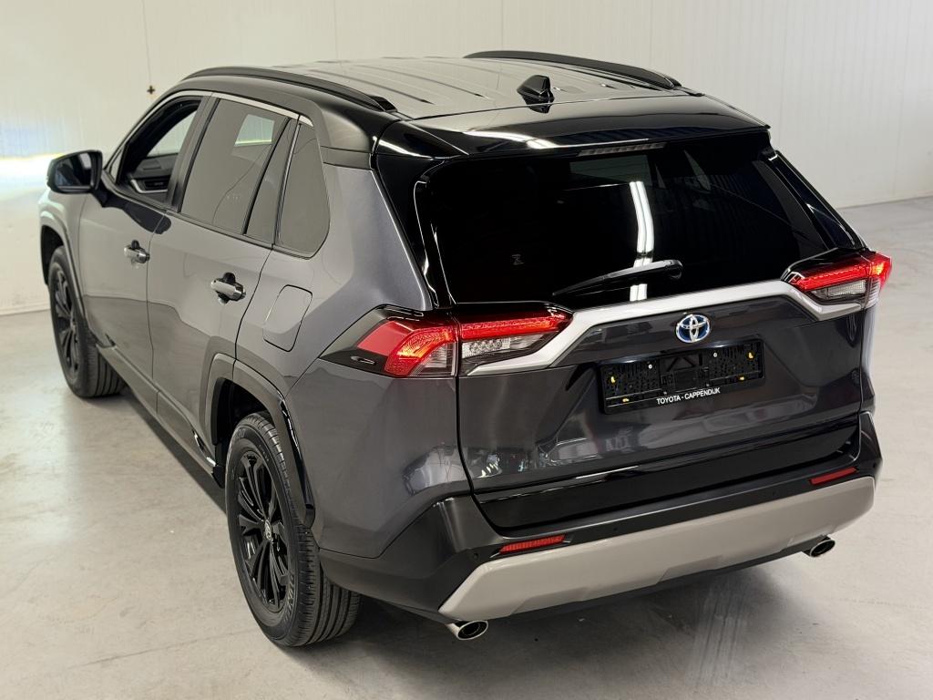 Toyota Rav4 2.5 hybrid awd bi-tone| jbl| achtr.camera| adapt.cruise